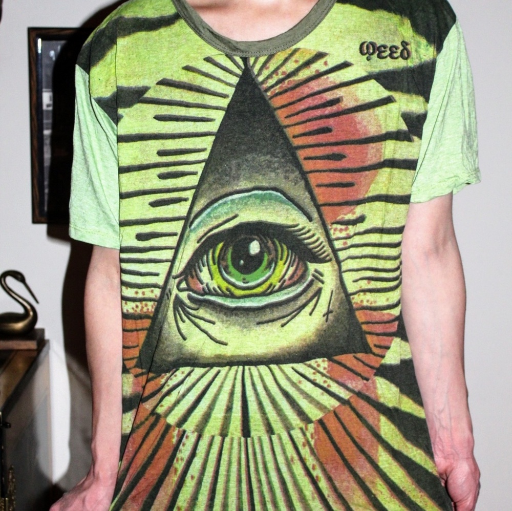 Illuminati pyramid T shirt